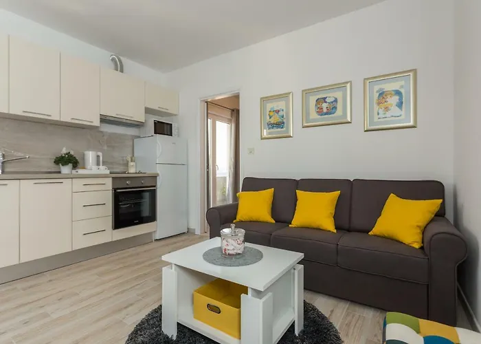 Apartments Maximus